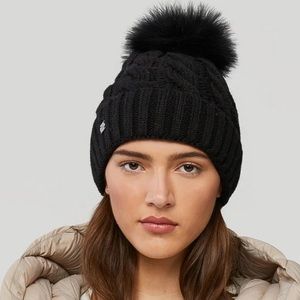 SOIA & KYO AMALIE CABLE-KNIT HAT WITH MATCHING REMOVABLE POMPOM